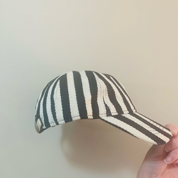 Baseball Cap Hat Black White Adjustable Women’s - Picture 4 of 11